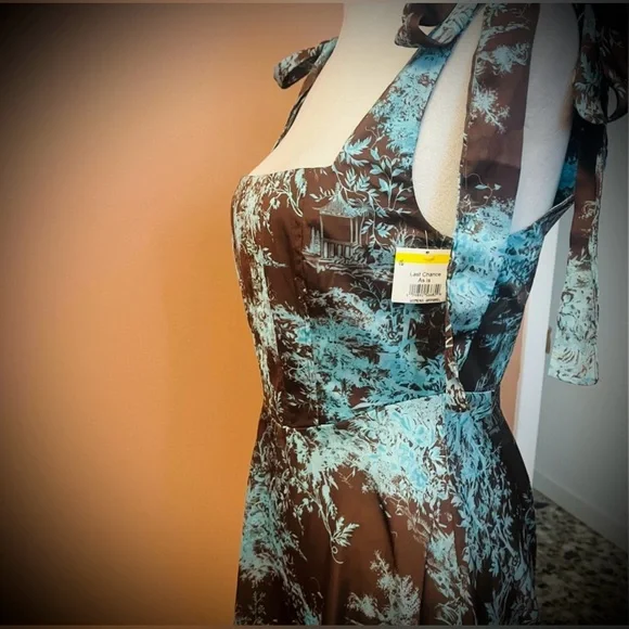 ASOS DESIGN satin skater mini dress - Picture 2 of 8